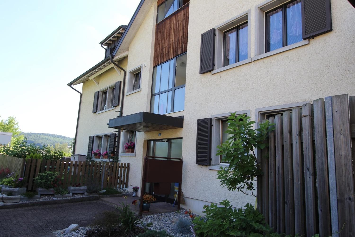 5.5-Zimmer-Maisonette-Wohnung mit Cheminée, Beringen